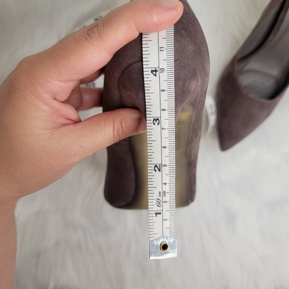 Grey suede pointed toe stiletto heels. - Picture 8 of 9